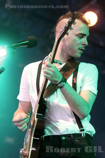 ASAF AVIDAN AND THE MOJOS - 2011-06-26 - PARIS - Hippodrome de Longchamp - 